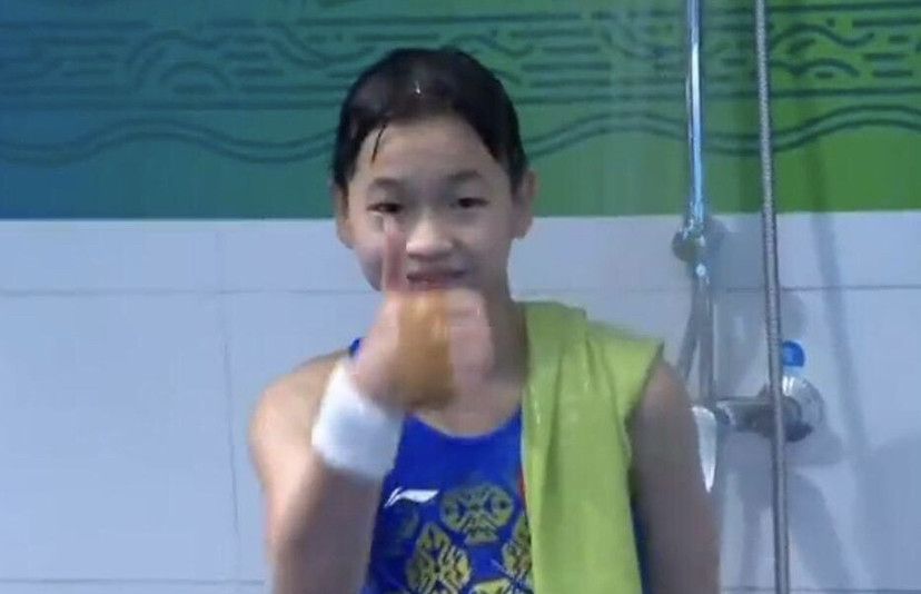 美女开档